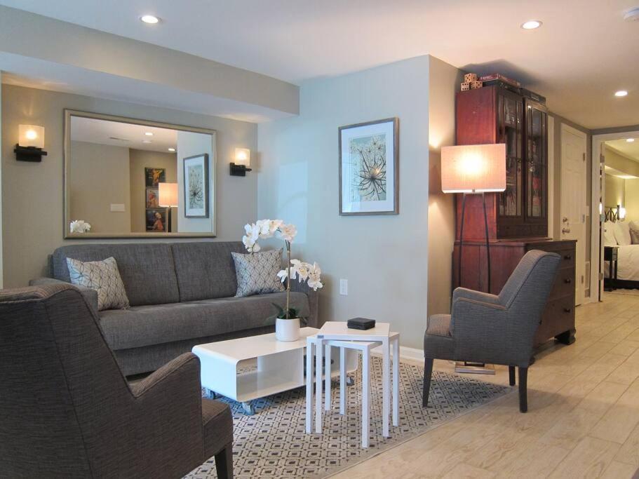 Stylish Renovated Flat, Central, Walk To Dc Sights Washington Esterno foto